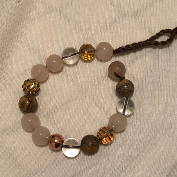 Unique quartz and mixed material beaded bracelet - Picture 1 of 4